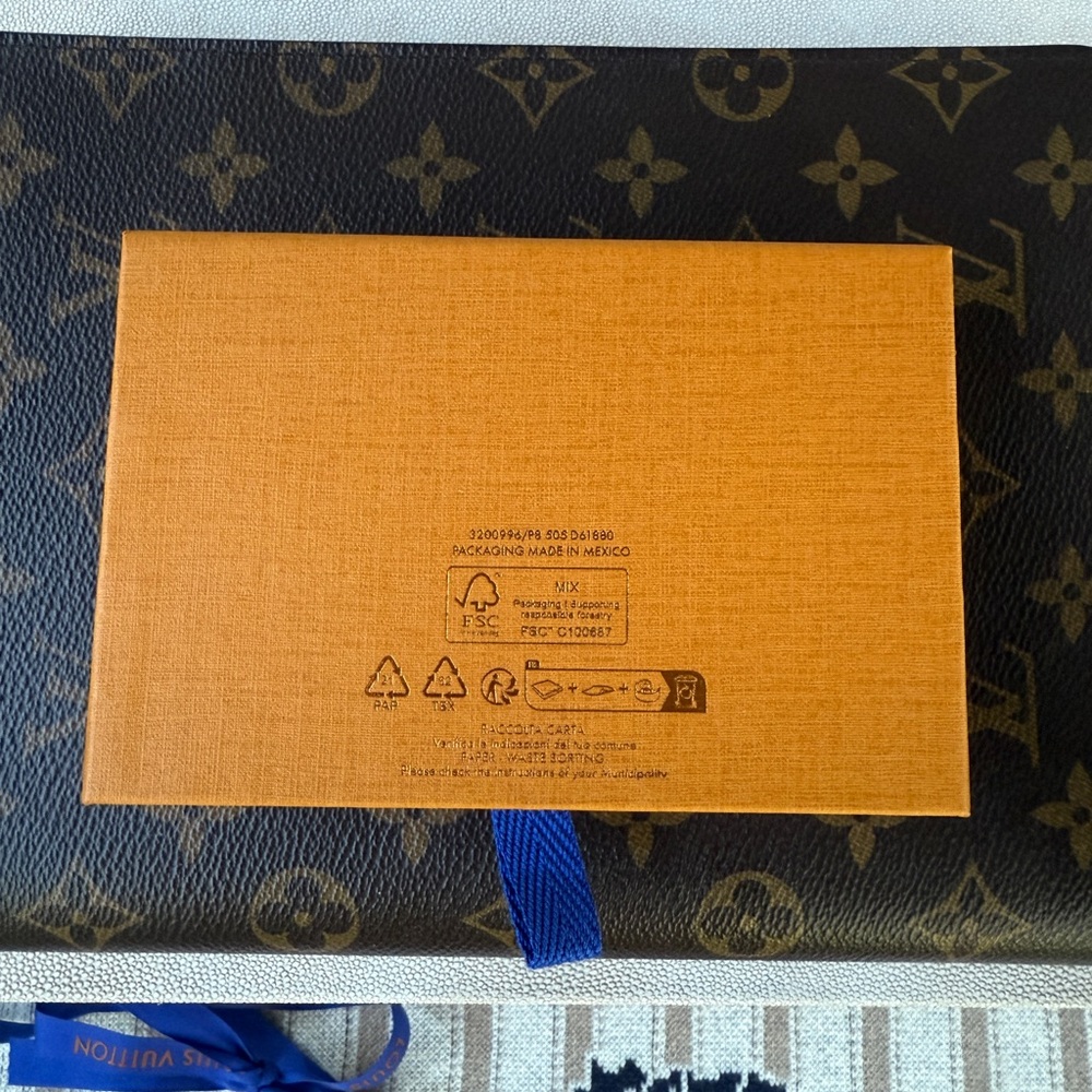 LV x TM Cherry Blossom Bracelet - Picture 14 of 15